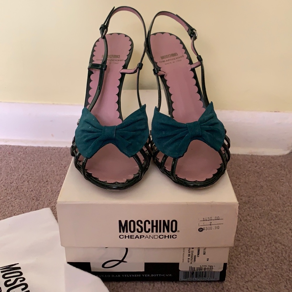 EUC Moschino Cheap and Chic Peep-Toe pumps
